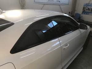 AUDI アウディS５クーペメッキウィンドモールラッピング施工後リアから全体