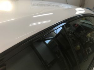 AUDI アウディS５クーペメッキウィンドモールラッピング完成反対側上部長〜い