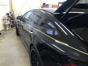 メルセデスAMGGT53ツートンラッピング施工前マスキングライン出し