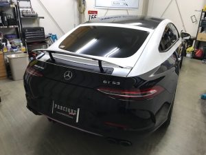メルセデスAMGGT53ツートンラッピング施工完成後ろから