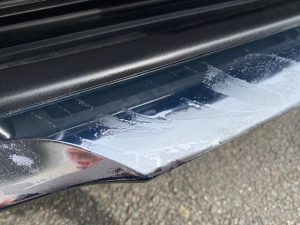 メルセデスベンツＧＬＢモールラッピング施工前ＰＰＦ剥がしノリ残り